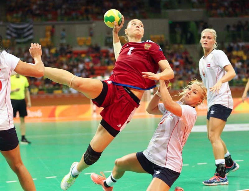 巴西队横扫挪威,轻松进军半决赛 巴西队横扫挪威,轻松进军半决赛