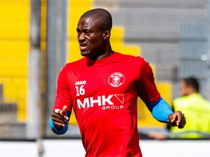 拜仁慕尼黑横扫勒沃库森，提前三轮夺得德甲冠军，2021拜仁慕尼黑