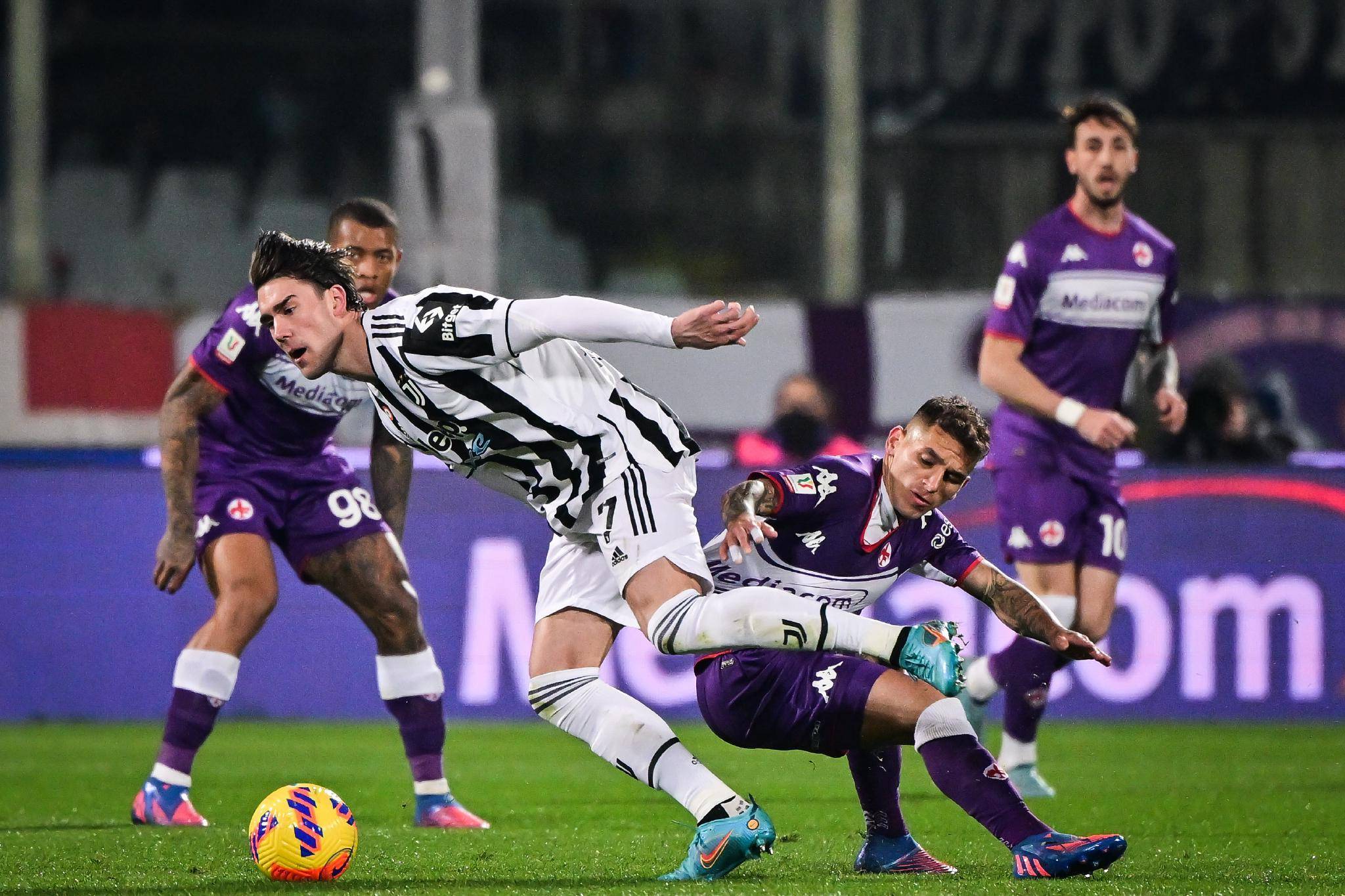 佛罗伦萨客场战平佛罗西诺内，遭遇挑战的简单介绍