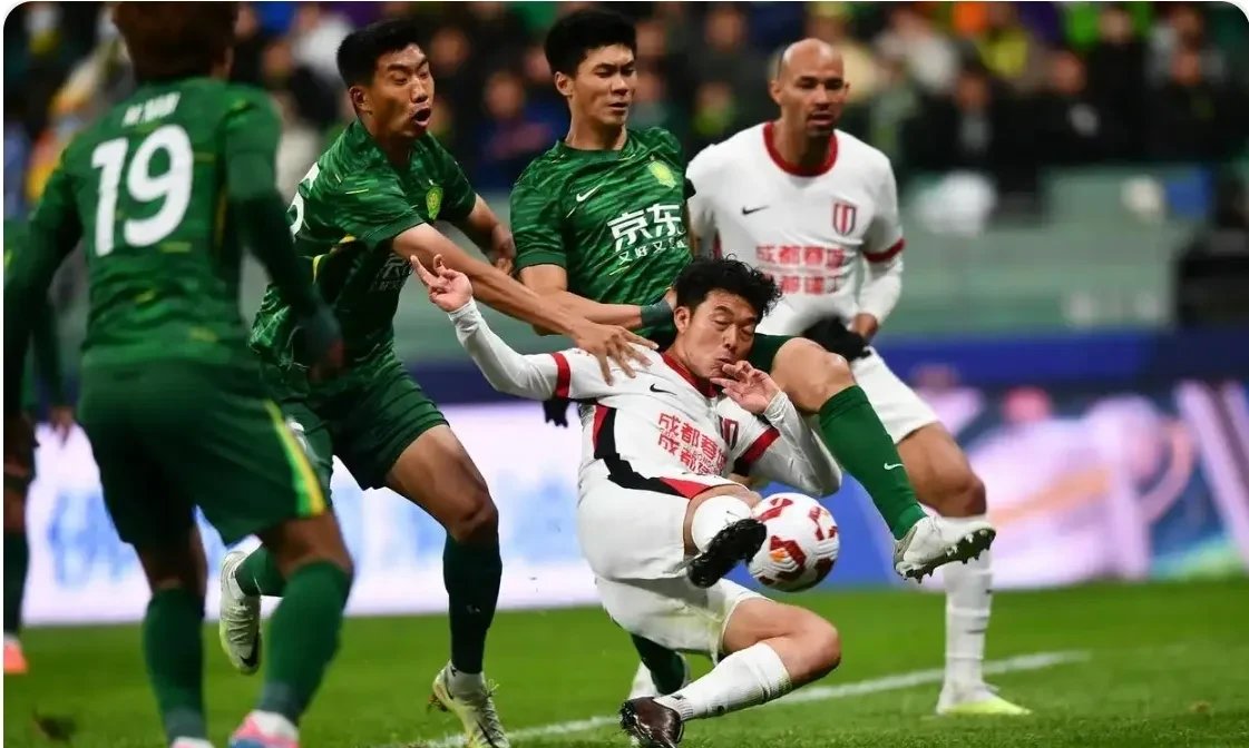 恒大对阵国安：对决强队，争先觅胜，保持势头的简单介绍