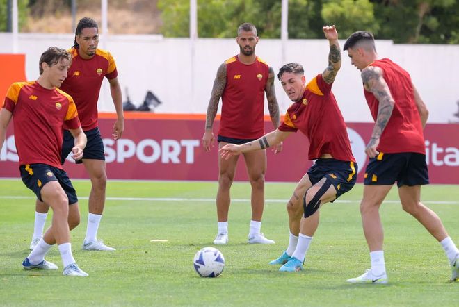 爱游戏注册-包含罗马球员主动参与地方环保活动，树立榜样的词条