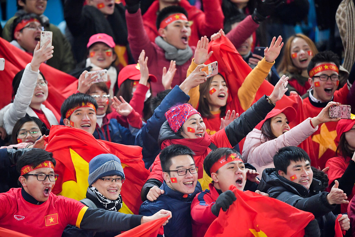 爱游戏亚洲官网-包含红红火火！国内足球比赛精彩纷呈的词条