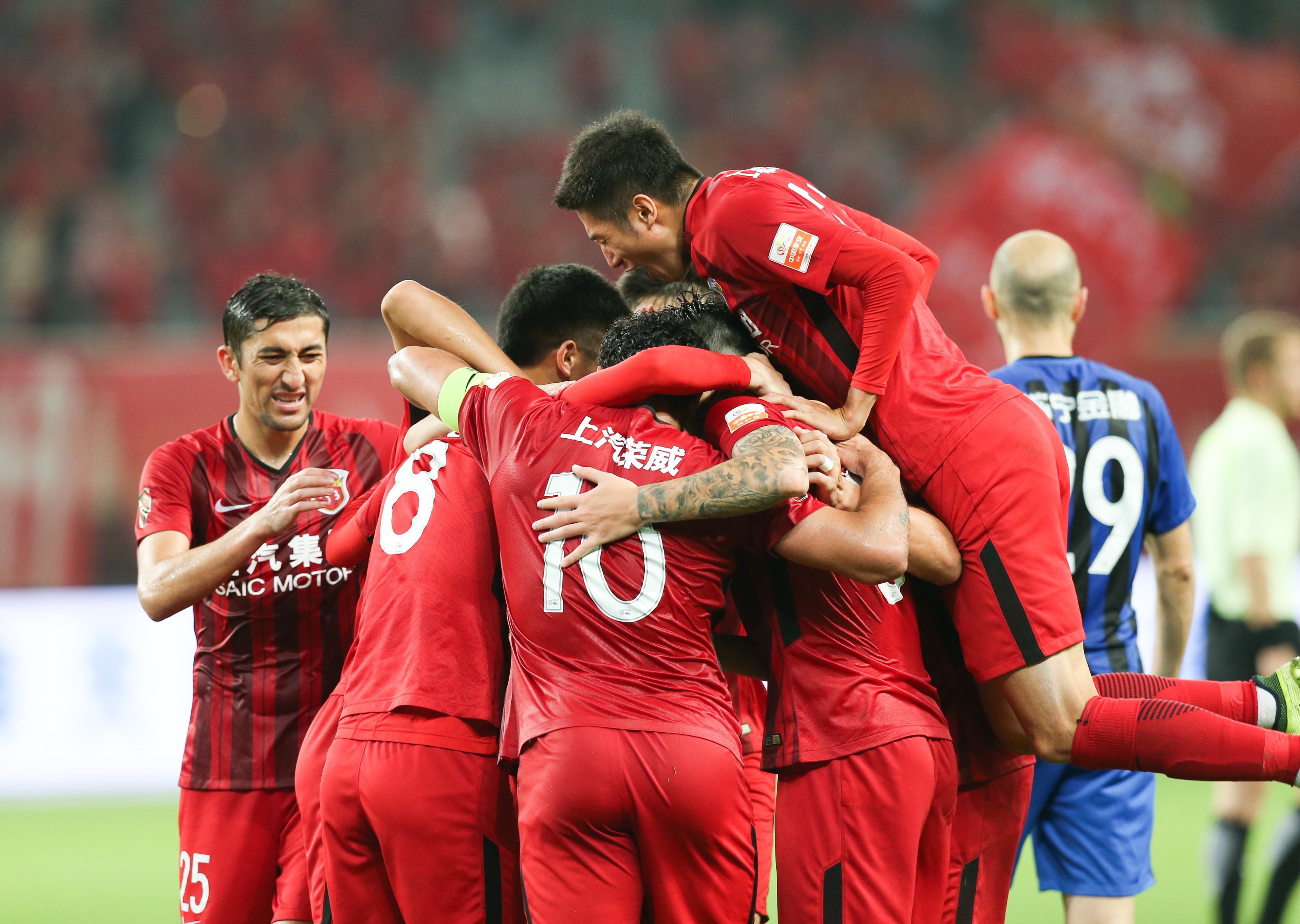 关于比赛红火继续，多场对决引爆激情的信息