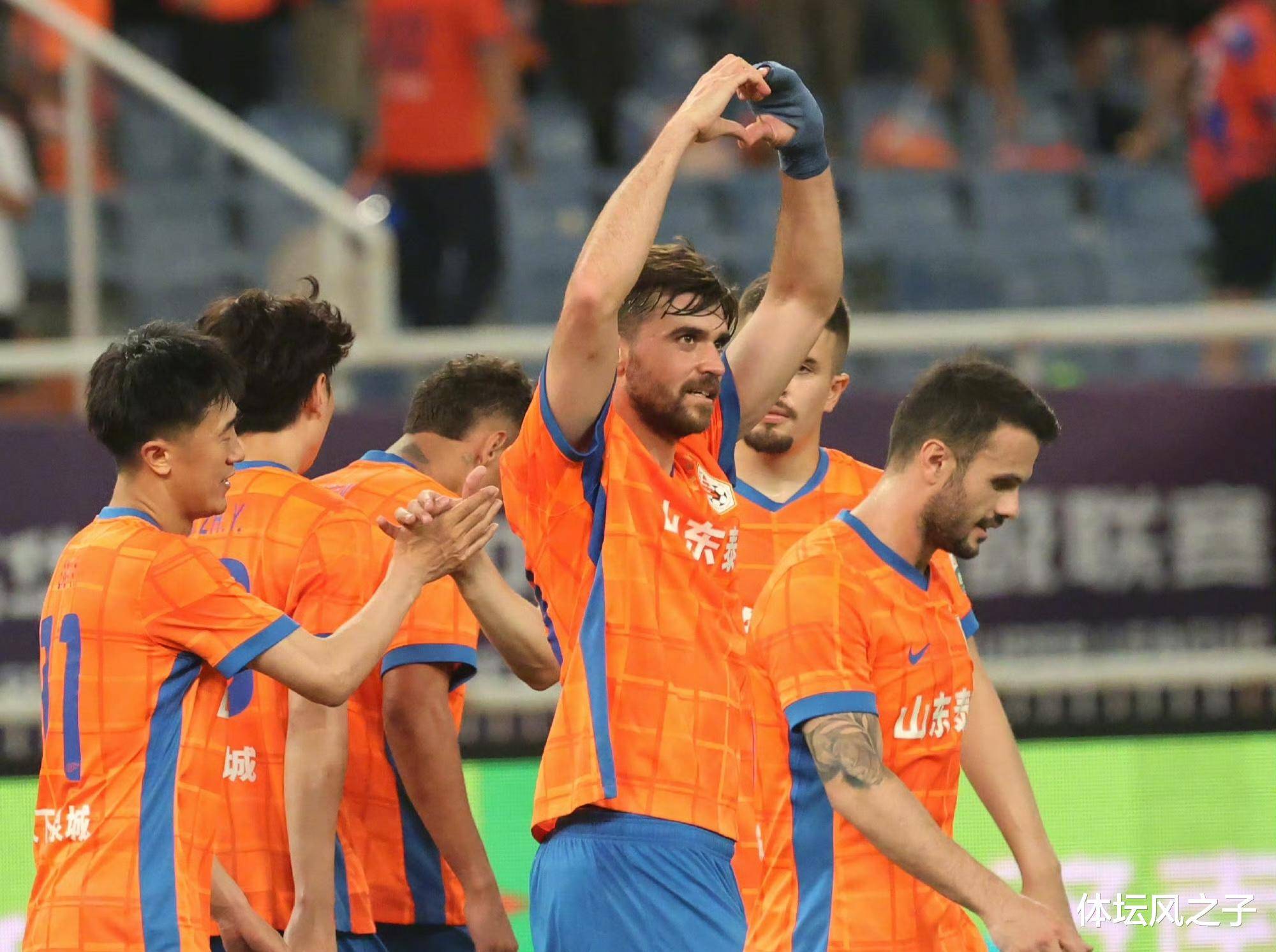 爱游戏官网登录网址-足球比赛最新消息传来，球迷欢欣鼓舞