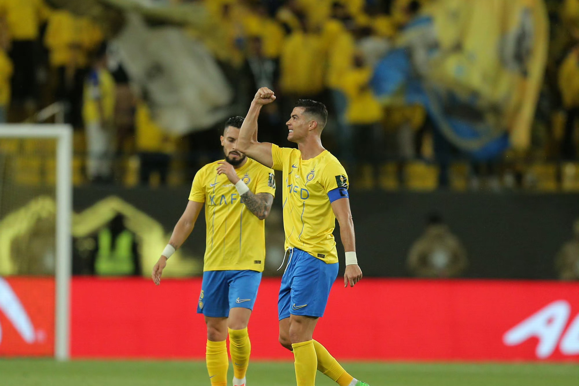 沙特阿拉伯队击败对手晋级下一轮比赛