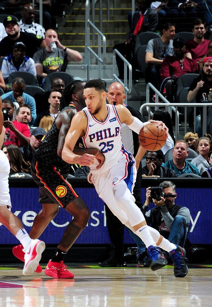 老鹰中锋连续三场+，实力彰显令人惊叹的简单介绍