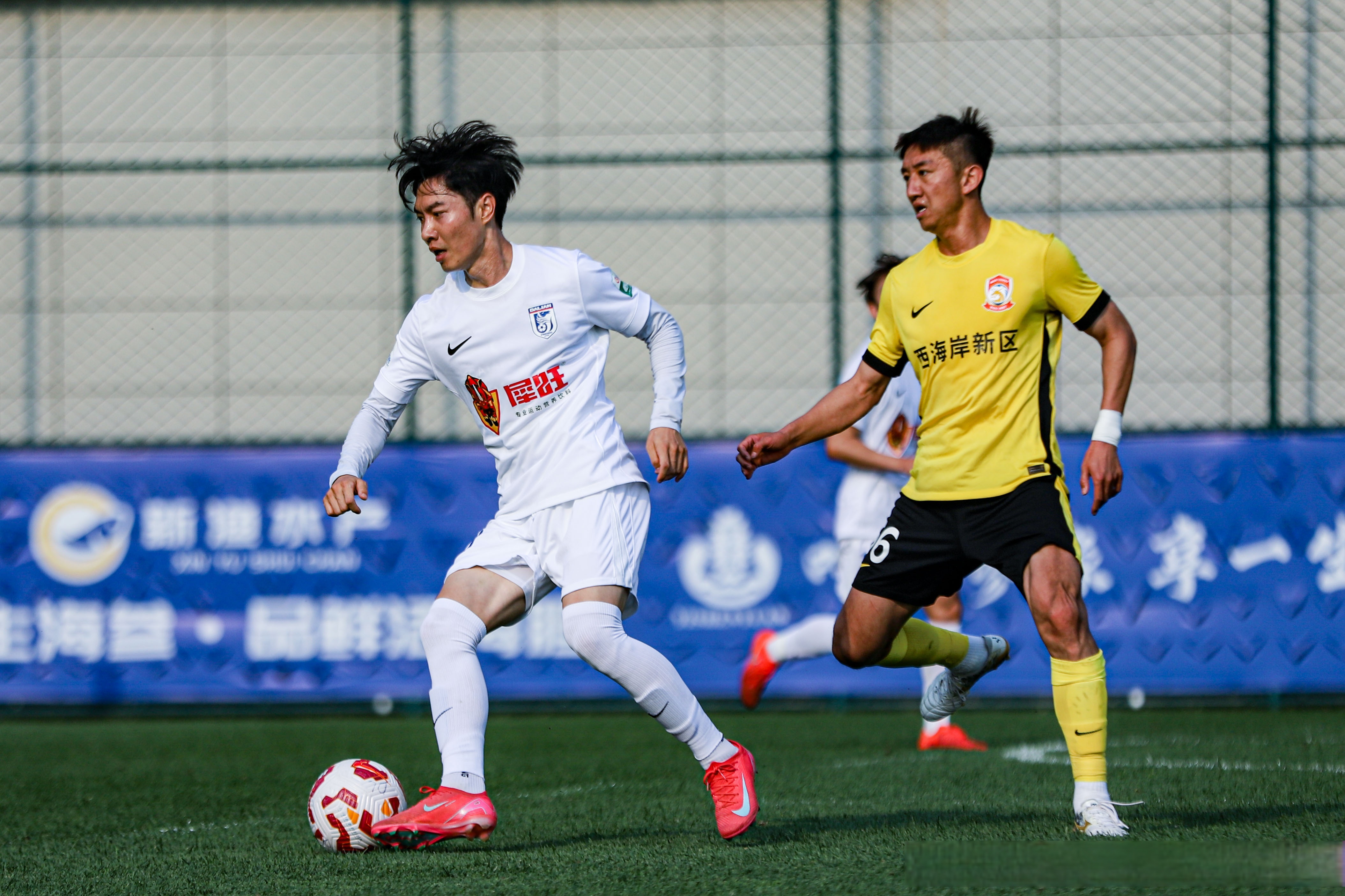 爱游戏登录-球队士气高涨，备战重要比赛