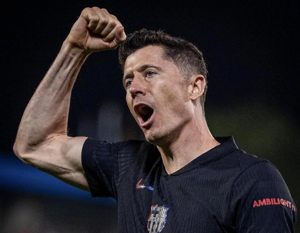 包含瓦拉多利德后卫发挥出色，帮助球队守住胜利的词条